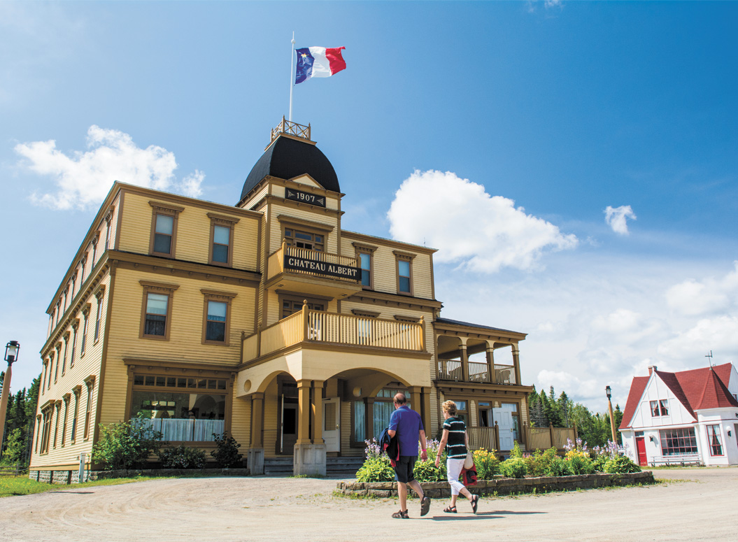 Hôtel Château Albert au Village Historique Acadien